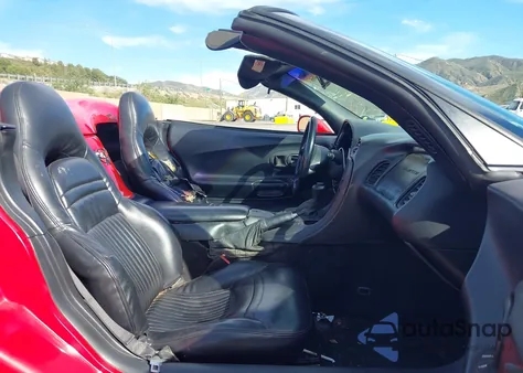 1998 Chevrolet Corvette из США, поврежденный, VIN 1G1YY32G8W5110998